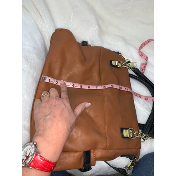Steve Madden Chestnut Brown Shoulder Bag with Black Handles‎ - Picture 10 of 11